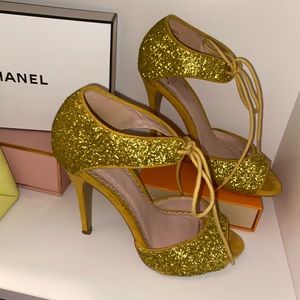 Glittery Shoe Dazzle heels